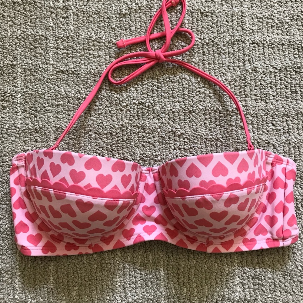 Adorable bikini top